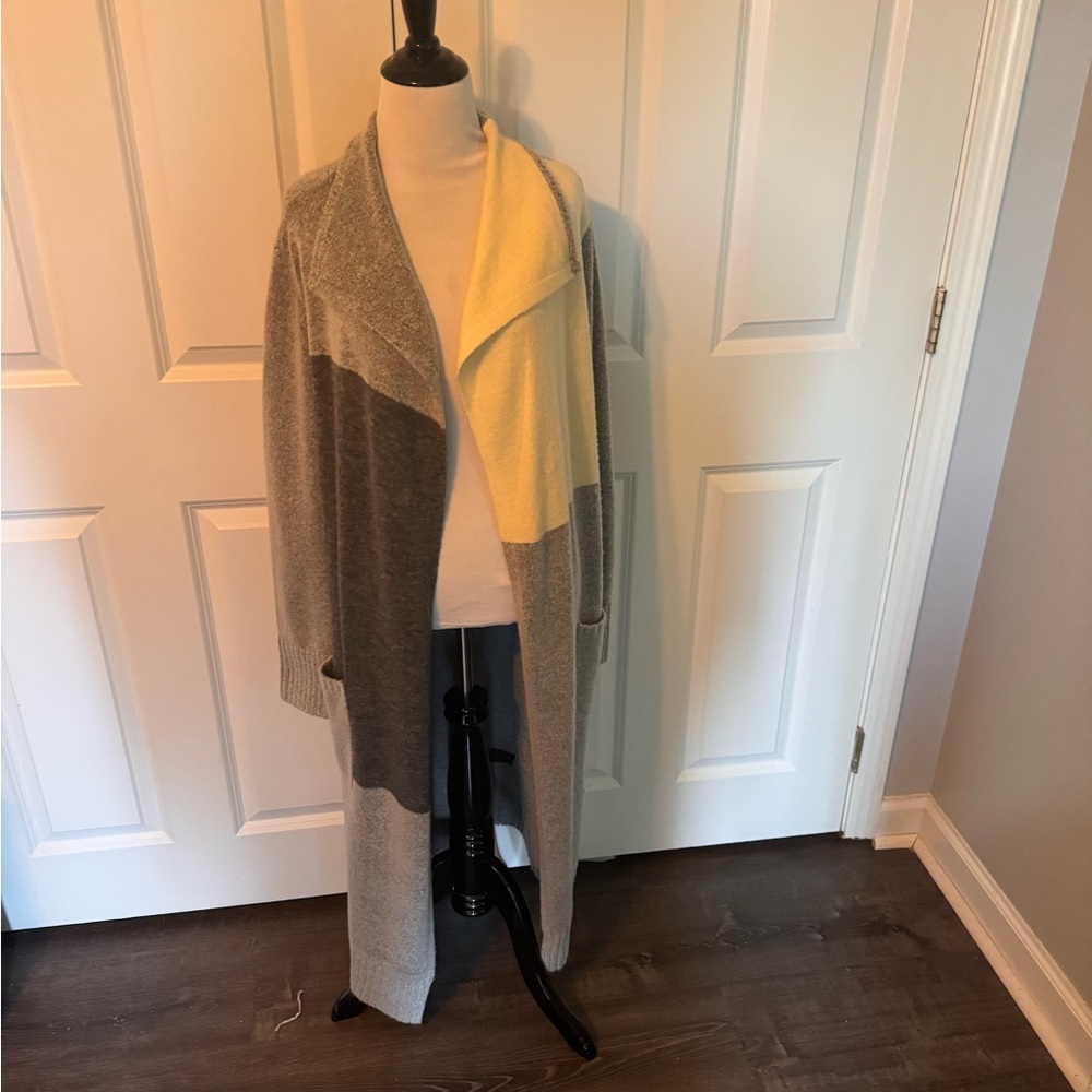 Devotion by Cyrus sweater long cardigan